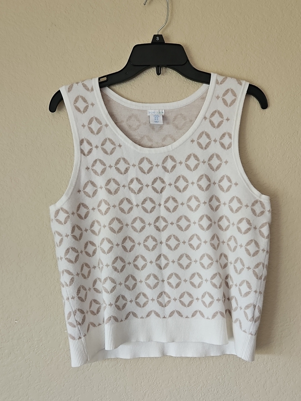 Sigrid Olsen White Tank Sweater with Beige Geometric Motif XL